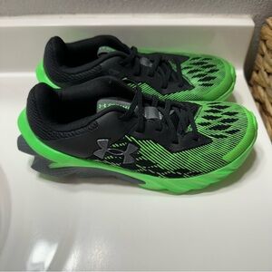 Boys Under Armour Scramjet